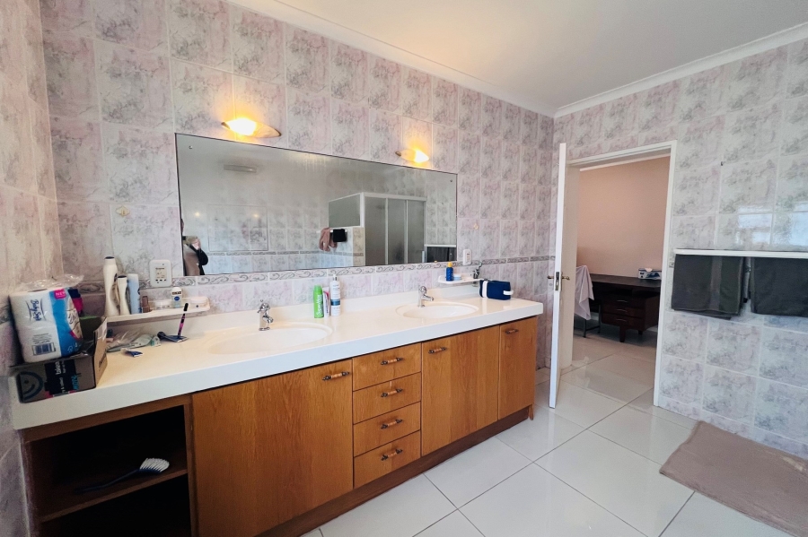 To Let 2 Bedroom Property for Rent in Plattekloof Western Cape
